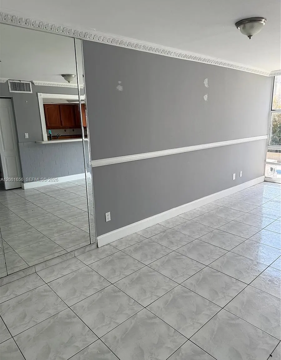 Avila South Condo — Photo 1