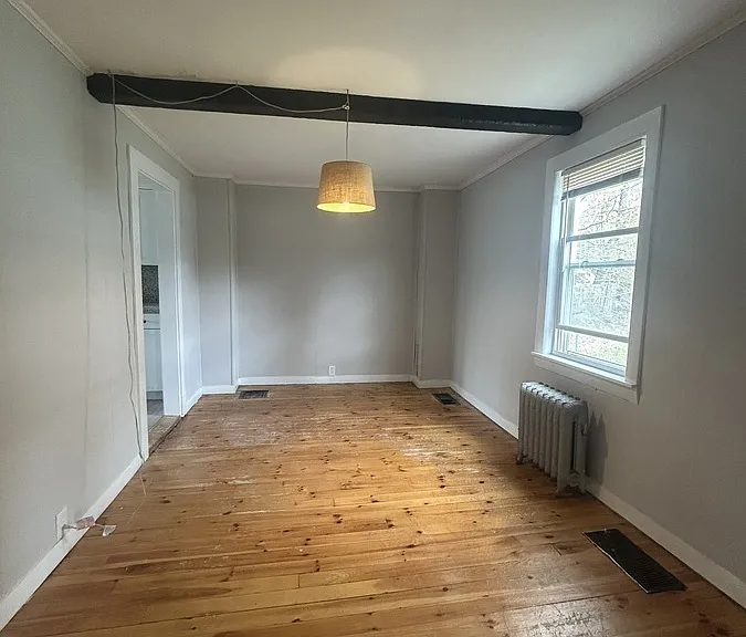 25 New Rochester Rd — Photo 3