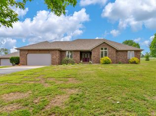 5731 N Willow Rd, Ozark, MO 65721