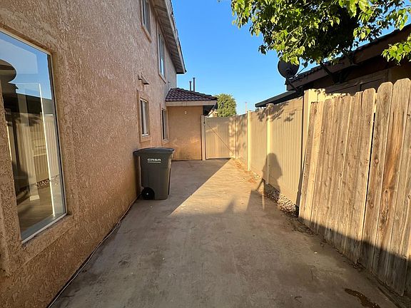 4th image of 461 Westminster Pl #C