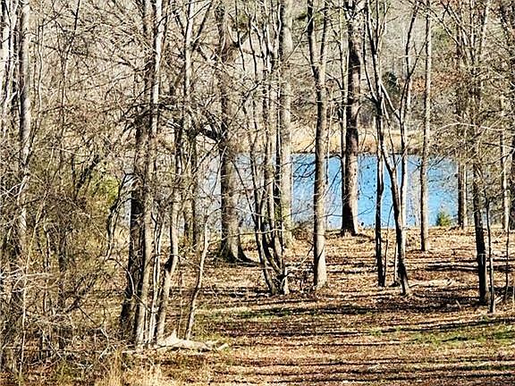 4th image of 622 Lake Varner Dr #29