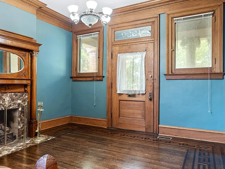 4330 W Pine Blvd — Photo 8