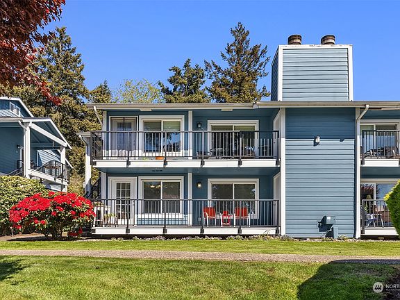 4th image of 3100 125th Avenue SE #14