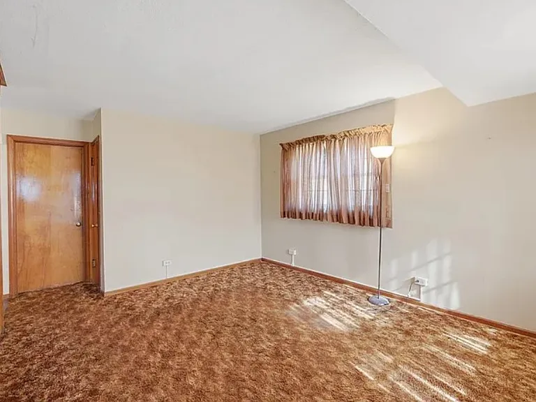 8204 Austin Ave — Photo 11