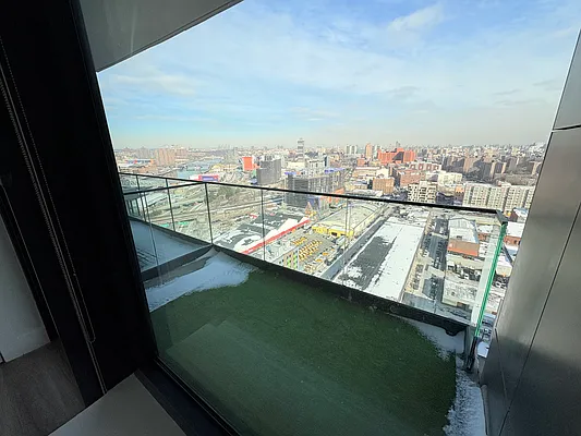 Rented by EXR | media 5