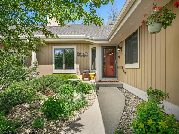 3432 Valley Creek Circle, Middleton, WI 53562