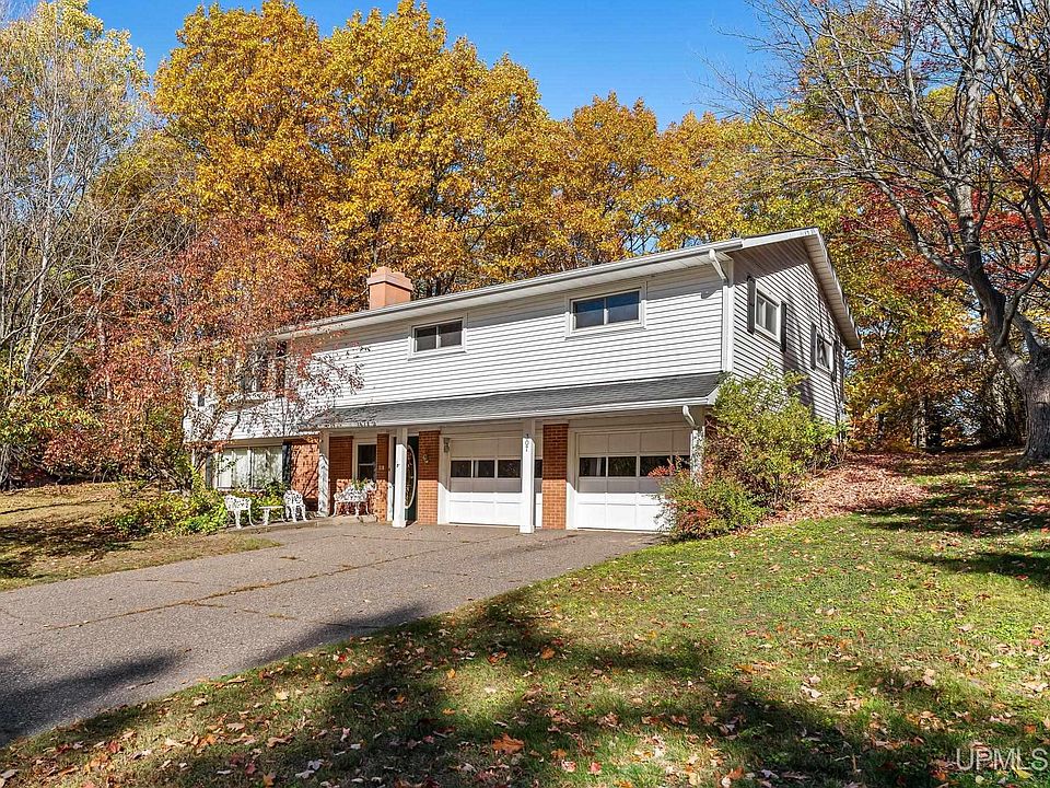 1st image of 307 Jonathon Carver Rd