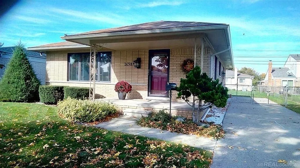 16587 Capri Pl photo 1