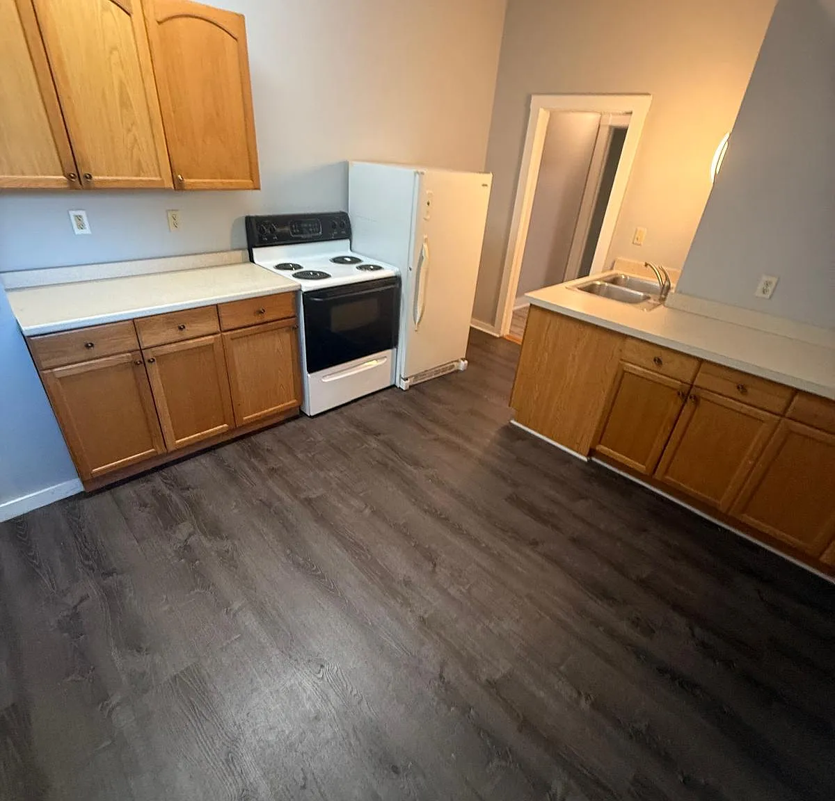2 bed, $2,100 — Photo 2