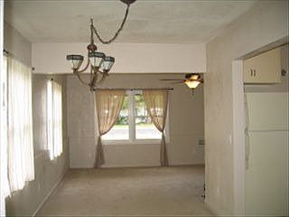 4th image of 705 E 1st Pl