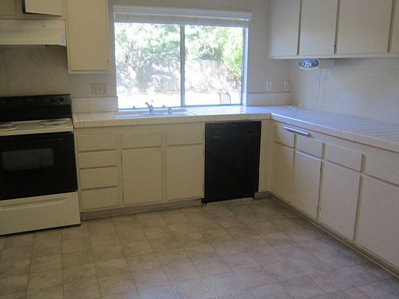 4th image of 23415 Gold Rush Dr