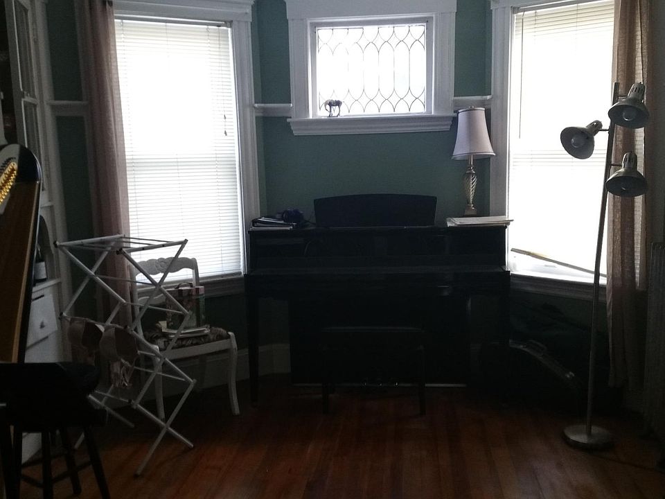 2nd image of 24 Fainwood Cir
