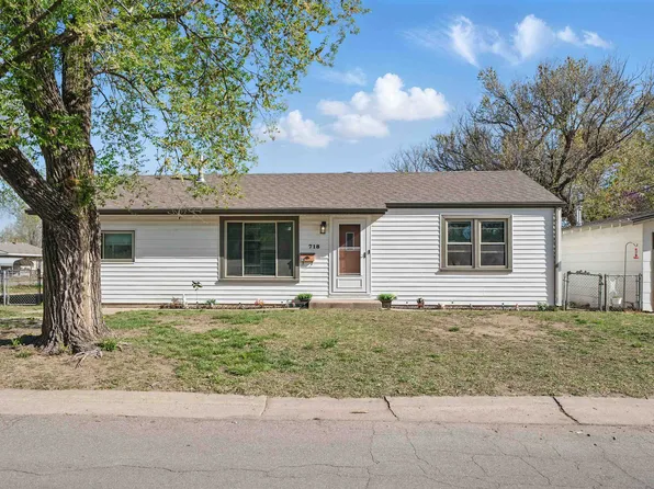 718 W 44th St S, Wichita, KS 67217