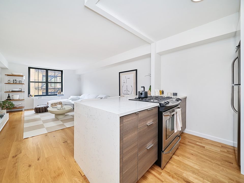 1st image of 298 Mulberry St APT 3K
