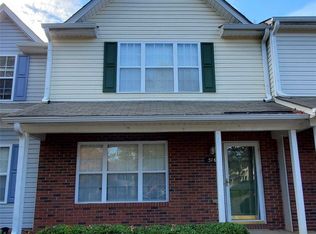 5165 Magnolia Tree Ln, Charlotte, NC 28215