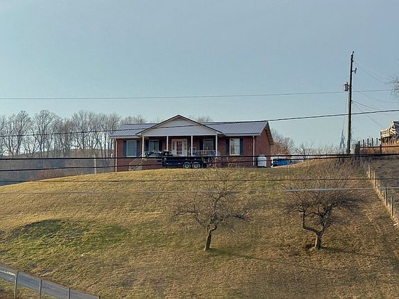 5th image of 108 Meredith Ln