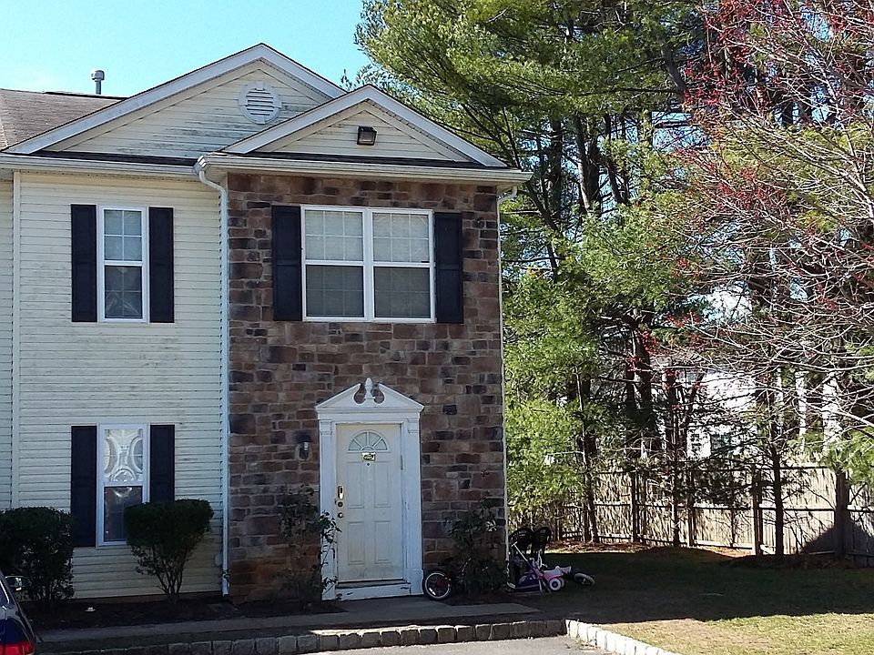 1st image of 2 Aspen Ct