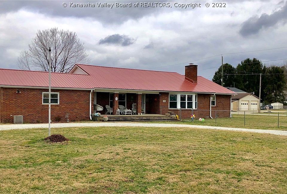 1st image of 1032 Brickyard Ave #B