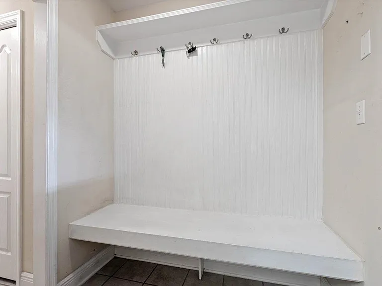 3061 Bidhurst Ct — Photo 3
