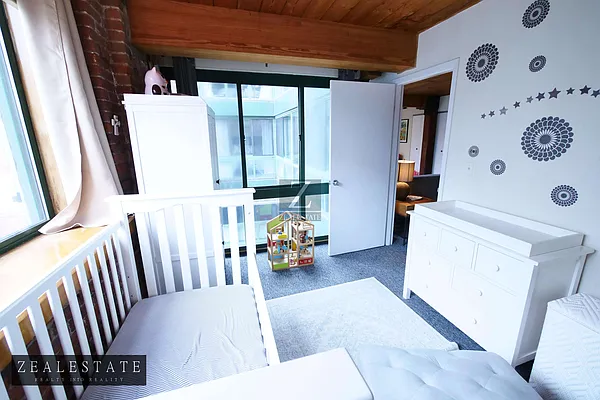 Rented by ZealEstate Group Inc | media 10