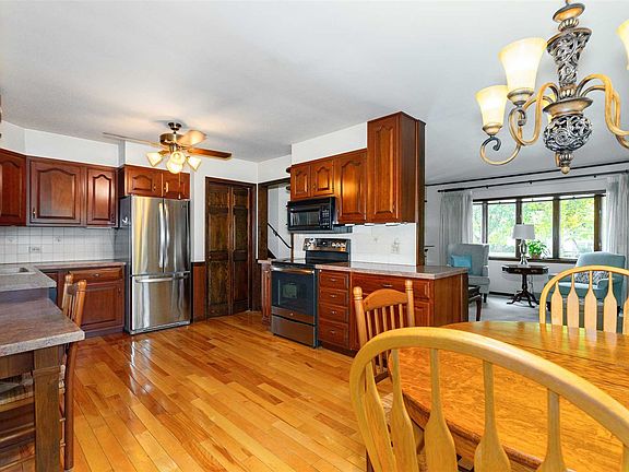 3rd image of 23 Wasson Dr
