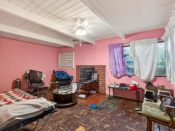 5th image of 2911 Roan Ct