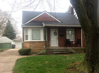 7602 Jackson St, Taylor, MI 48180