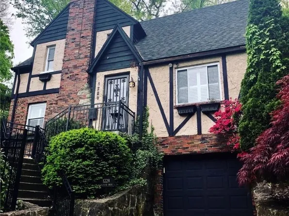 1229 Edgewood Dr, Charleston, WV 25302