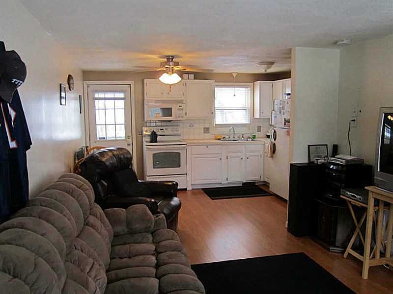 1st image of 325 Washington St APT E
