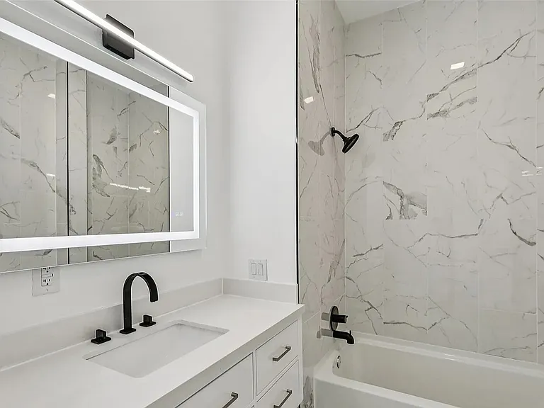 2805 Chambers Bay Dr — Photo 17