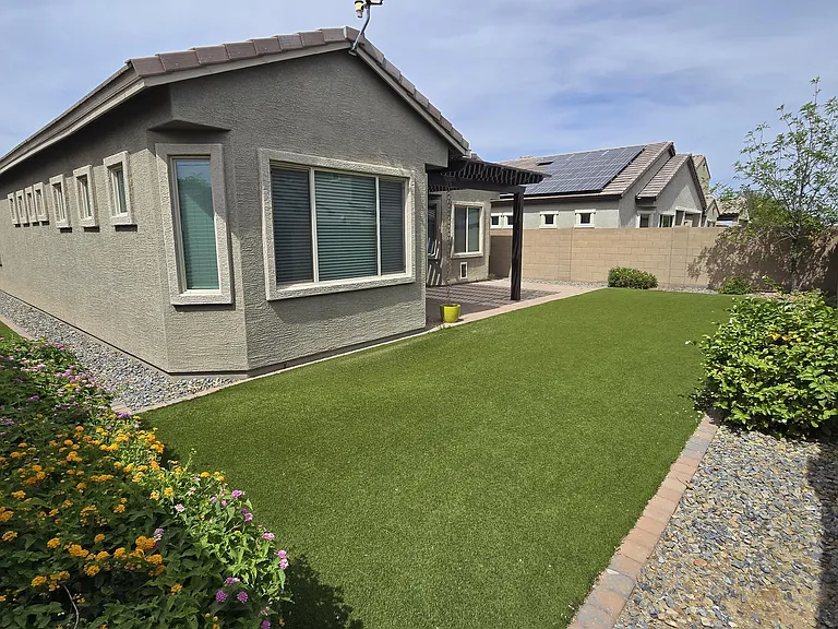 18351 W Mercer Ln — Photo 44