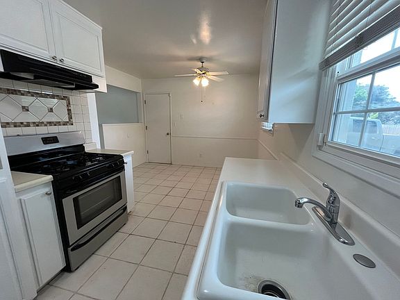 2nd image of 1254 Bauer Ave