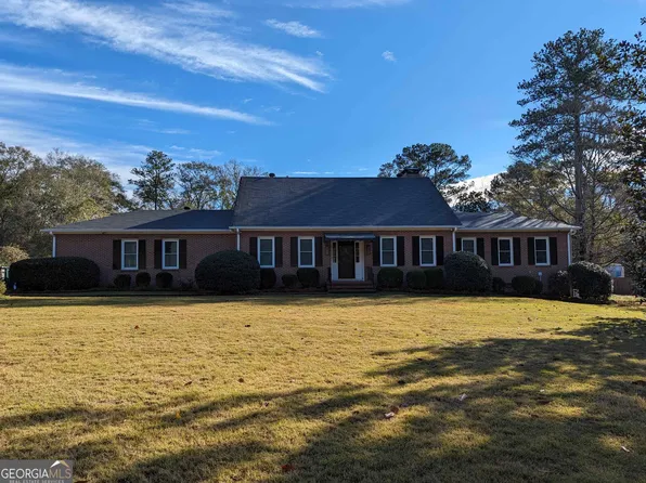 133 Honeysuckle Ln, Barnesville, GA 30204