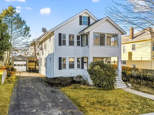 104 Greaton Rd, West Roxbury, MA 02132