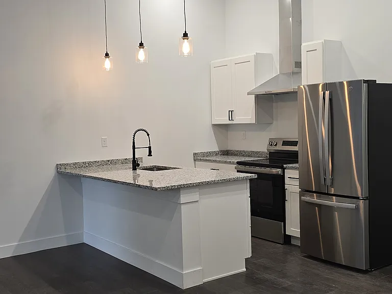 20 East St #105 — Photo 4