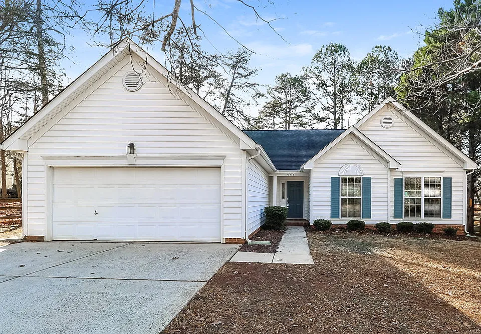 13113 Peacock Ln
