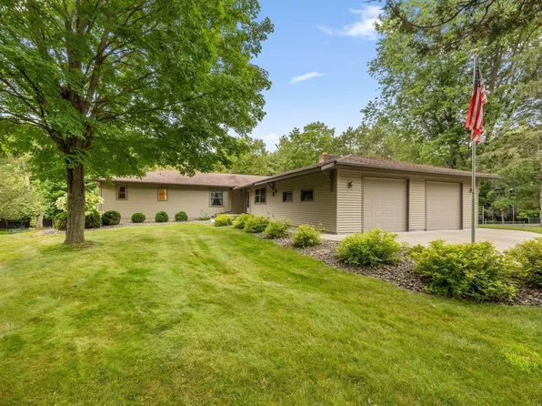 32050 Park Trl, Center City, MN 55012