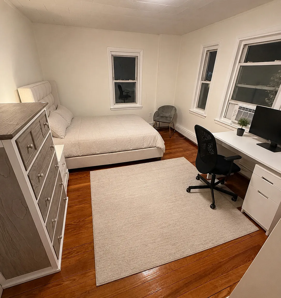 2 bed, 1000 sqft, $2,975 — Photo 4