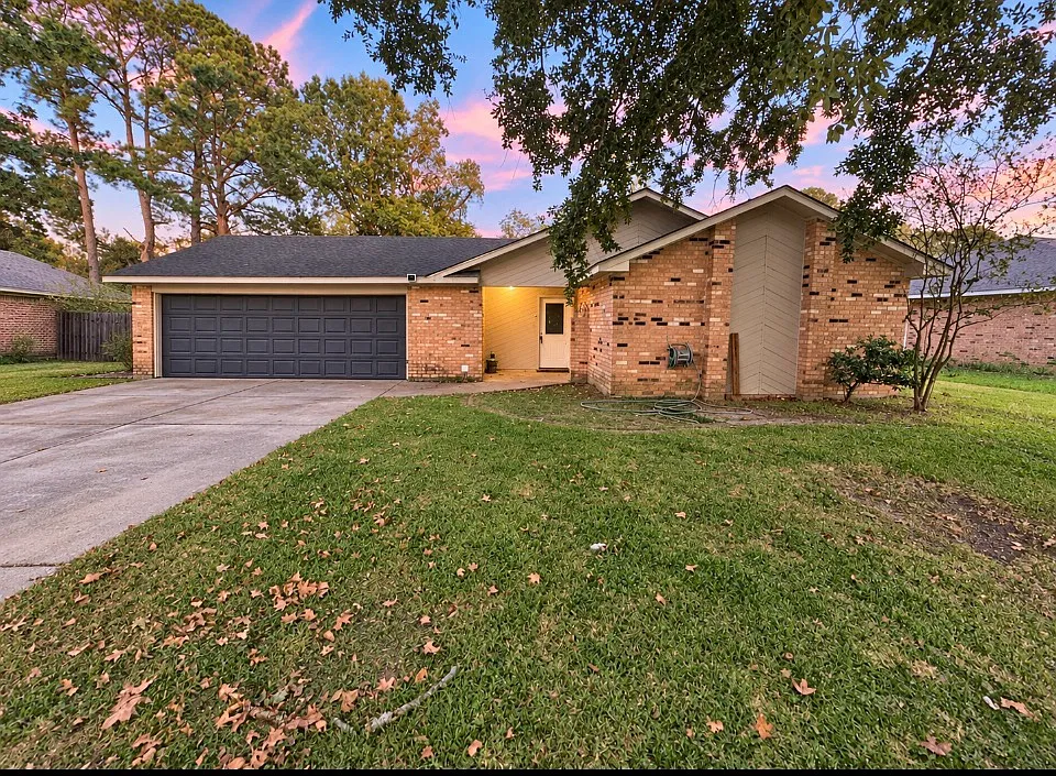 8847 Cedar Springs Ave