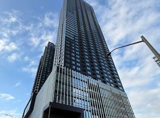 395 Square One Dr #1407, Mississauga, ON L5B 0E2