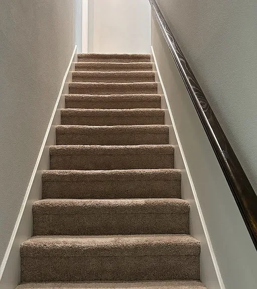 560 Darian Dr — Photo 25