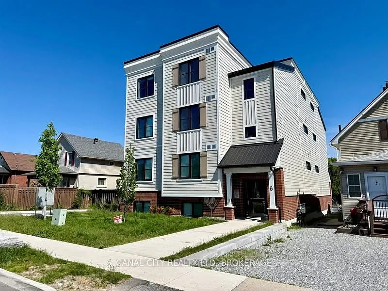 6 Ann St #4