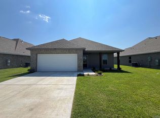 1423 Tina St, Thibodaux, LA 70301