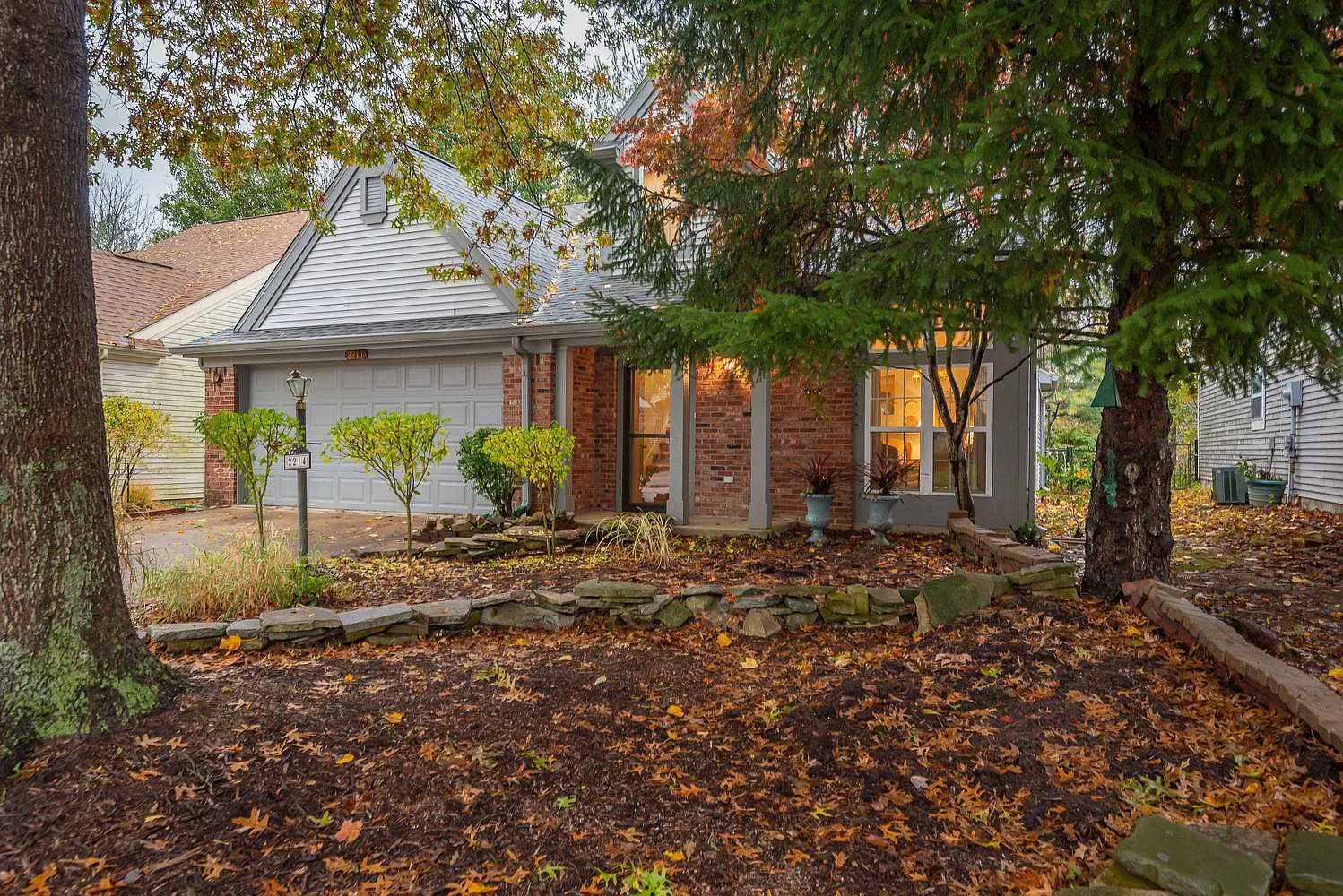 2214 S Bent Tree Dr photo 1