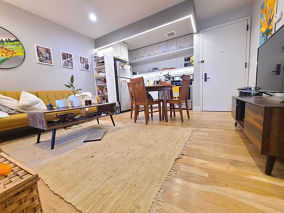 3rd image of 200 Clifton Pl #3B