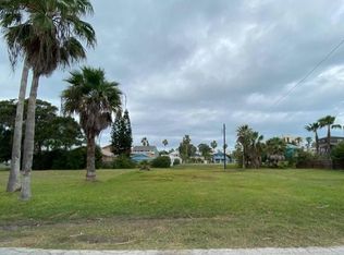 118 E Amberjack St, South Padre Island, TX 78597
