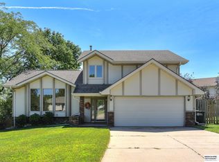 15517 Jones Cir, Omaha, NE 68154