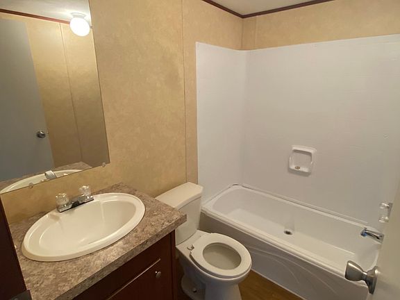 2nd image of 1406 Pineview Ave Lot 11