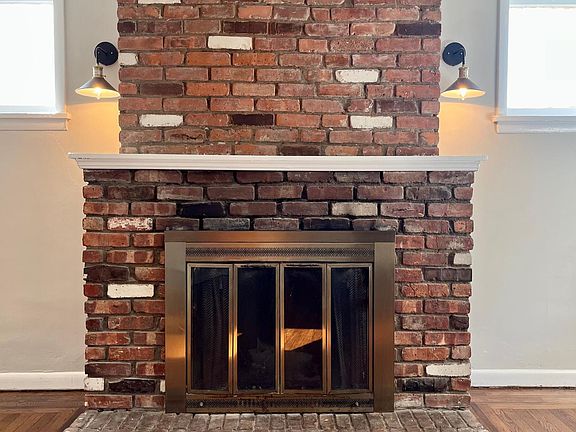 3rd image of 50 Eastern Ave APT 2