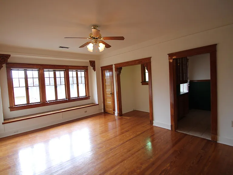 11 Fontainebleau Dr #G — Photo 20